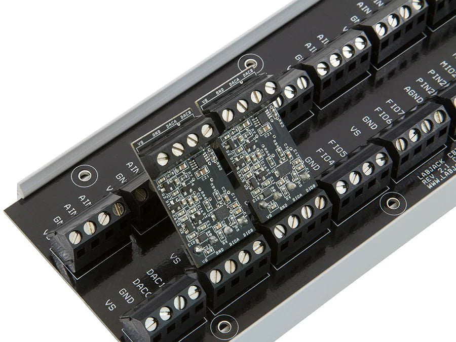 CB37 Terminal Board (CB37)